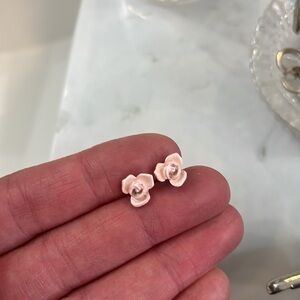 Vintage metal blush rose stud earring